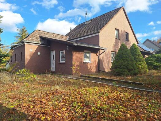 Doppelhaushälfte zum Kauf 198.500 € 3,5 Zimmer 88 m² 552 m² Grundstück frei ab sofort Strausberg 15344