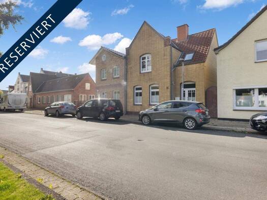 Einfamilienhaus zum Kauf 225.000 € 5 Zimmer 134 m² 207 m² Grundstück Heide 25746