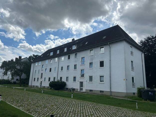 Wohnung zur Miete 661 € 3 Zimmer 67,5 m² 2. Geschoss frei ab 18.04.2026 Kruppstr. 38 Braunschweig 38126