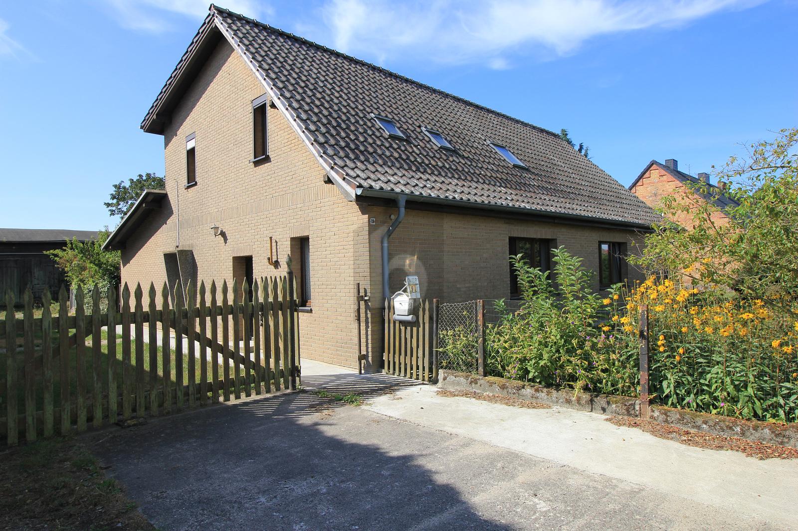 Einfamilienhaus zum Kauf 259.000 € 9 Zimmer 242 m²<br/>Wohnfläche 11.705 m²<br/>Grundstück Quitzerow Kletzin 17111