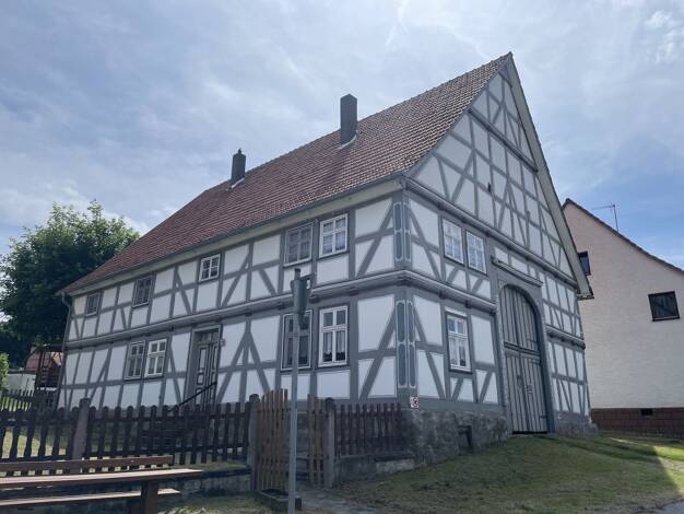 Einfamilienhaus zum Kauf 73.000 € 4 Zimmer 113 m² 895 m² Grundstück Niedermeiser Liebenau 34396