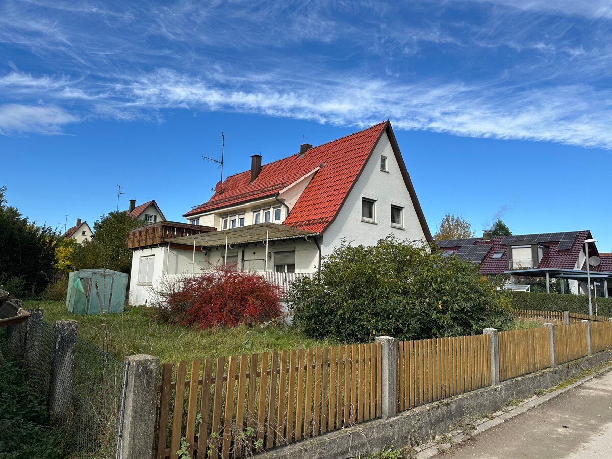 Einfamilienhaus zum Kauf 199.000 € 8 Zimmer 130 m²<br/>Wohnfläche 535 m²<br/>Grundstück Bühlertann Bühlertann 74424