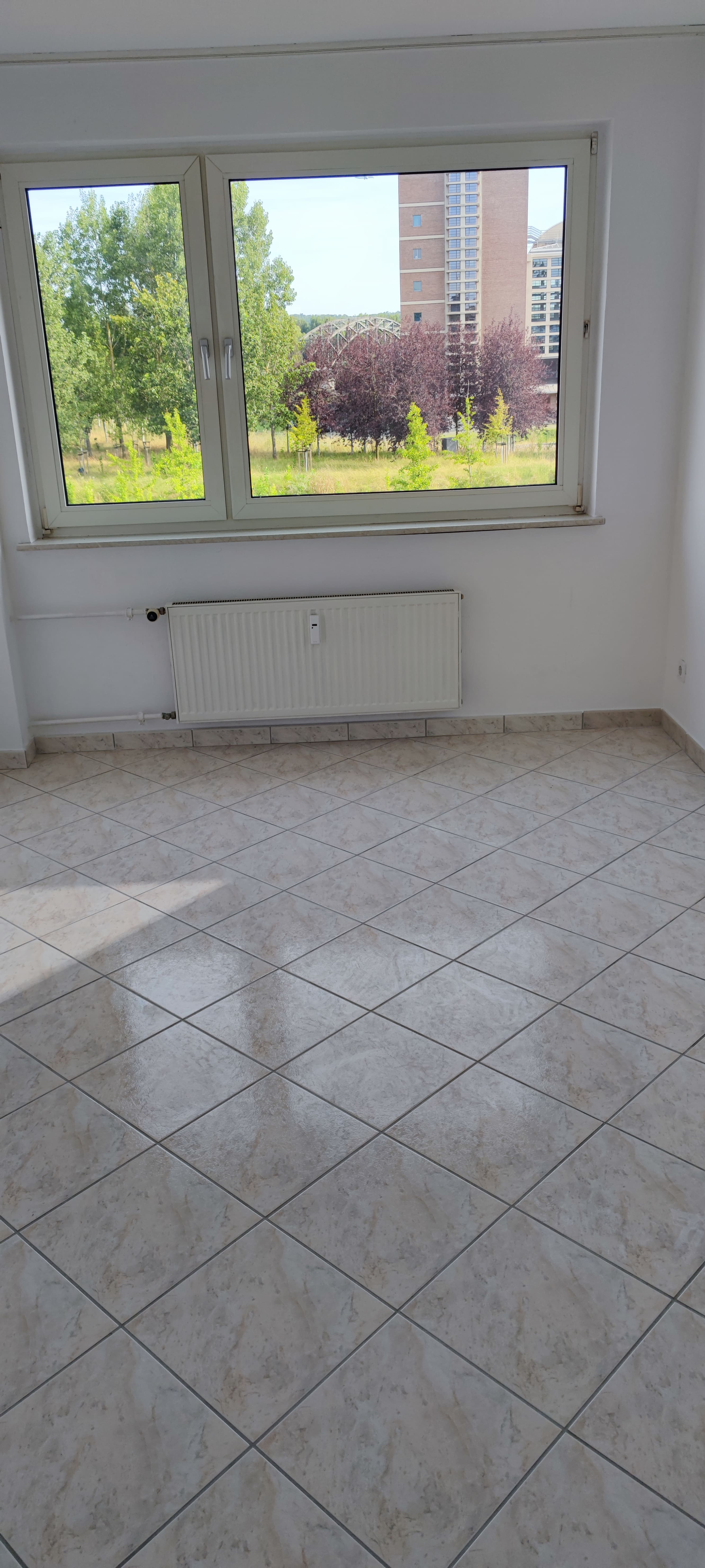 Wohnung zur Miete 1.199 € 2 Zimmer 52 m²<br/>Wohnfläche 3.<br/>Geschoss Sonnemannstrasse 79-81 Ostend Frankfurt am Main 60314