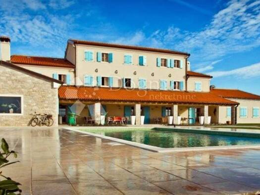 Ladenfläche zum Kauf 20 Zimmer Liznjan