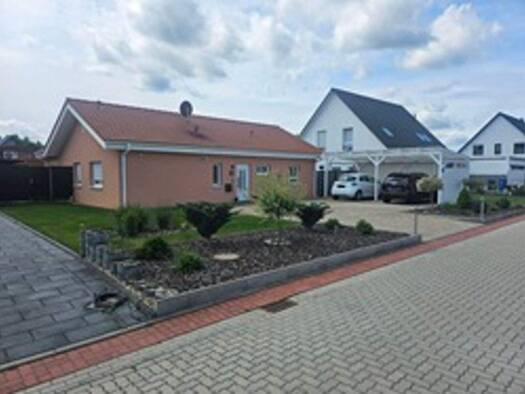 Haus zum Kauf - Erstbezug 495.000 € 5 Zimmer 154 m² 901 m² Grundstück frei ab 01.09.2026 Ahornring 12 12 Lessien 38468