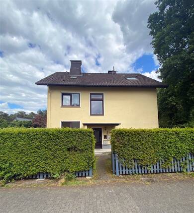Mehrfamilienhaus zum Kauf 370.000 € 11 Zimmer 212 m² 693 m² Grundstück Stukenbrock-Senne Schloß Holte-Stukenbrock 33758