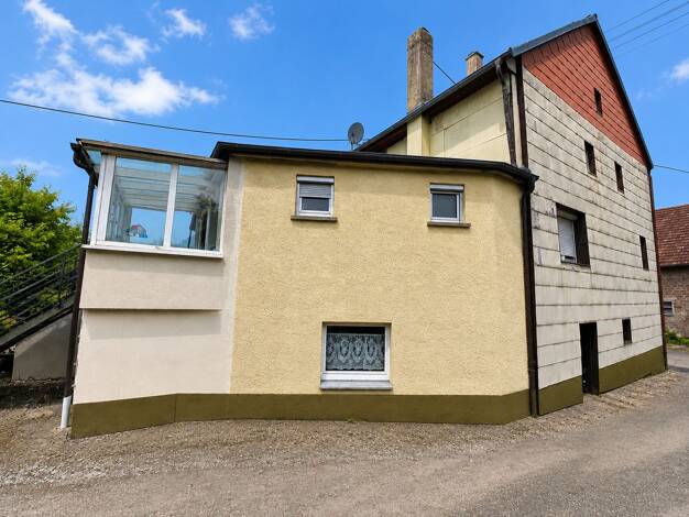 Einfamilienhaus zum Kauf 235.000 € 7 Zimmer 157 m² 725 m² Grundstück Waldhausen Buchen (Odenwald) 74722