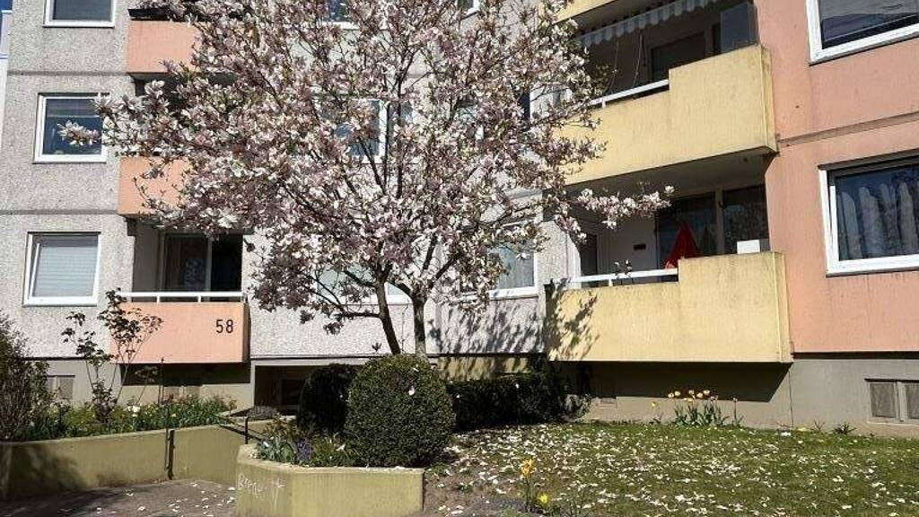 Wohnung zur Miete 749 € 3 Zimmer 82,5 m² 2. Geschoss frei ab 16.03.2026 Helsinkistraße 58 Mettenhof Kiel 24109