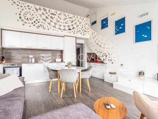 Wohnung zum Kauf 395.000 € 2 Zimmer 88 m² 4. Geschoss Mimice Omiš 21318