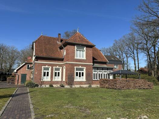 Villa zum Kauf 849.000 € 8 Zimmer 232 m² 1.862 m² Grundstück Hostemost Rastede 26180