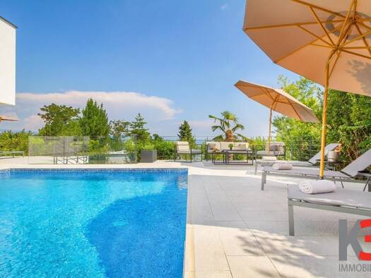 Haus zum Kauf 1.500.000 € 4 Zimmer 200 m² Opatija 0