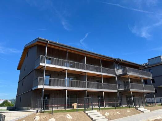 Wohnung zum Kauf - Neubau provisionsfrei 515.900 € 3 Zimmer 87,1 m² frei ab 01.10.2026 Tittmoninger Straße Laufen Laufen 83410