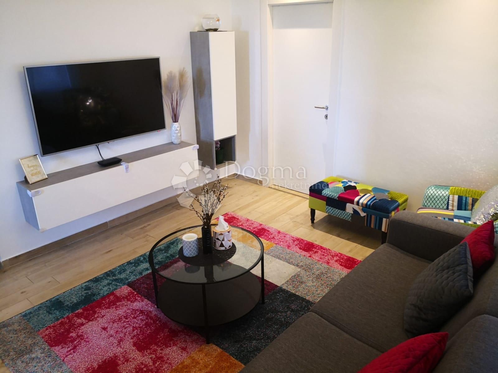 Wohnung zur Miete 1.400 € 2 Zimmer 49 m²<br/>Wohnfläche 4.<br/>Geschoss Rijeka 51000