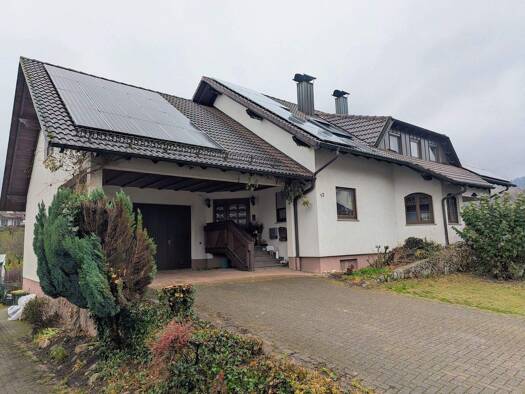 Einfamilienhaus zum Kauf 695.000 € 8 Zimmer 242 m² 1.190 m² Grundstück frei ab sofort Altschweier Bühl 77815