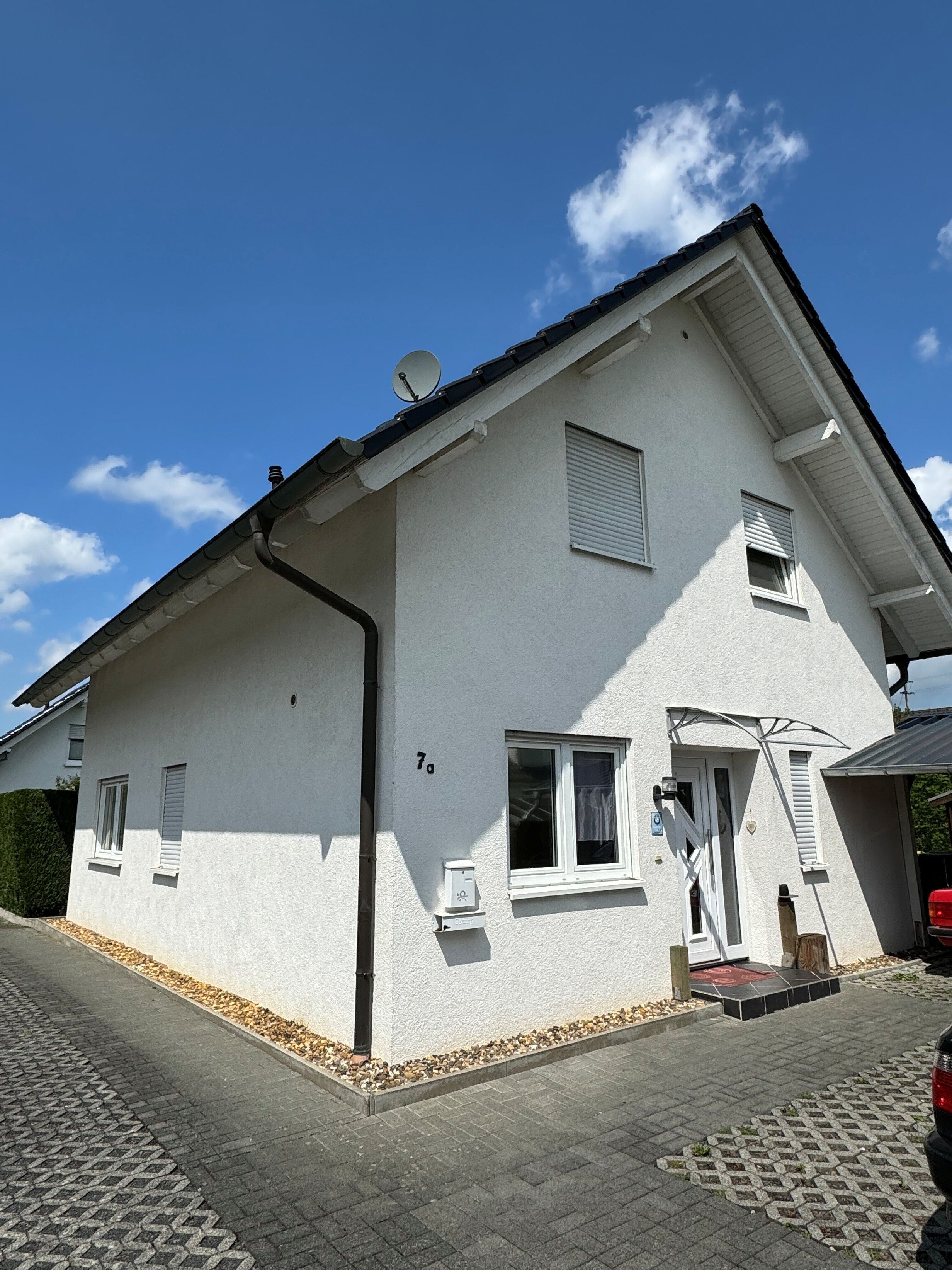 Haus zum Kauf 299.000 € 4 Zimmer 126 m²<br/>Wohnfläche 292 m²<br/>Grundstück Eitorf Eitorf 53783