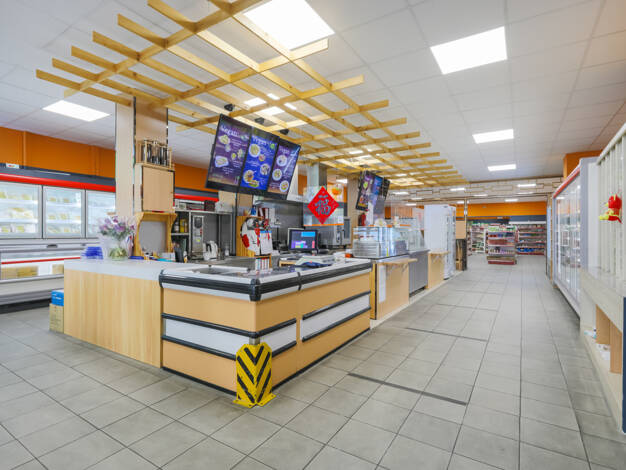 Laden zum Kauf 485.000 € 317,6 m² Verkaufsfläche Karlsruhe / Weststadt 76185