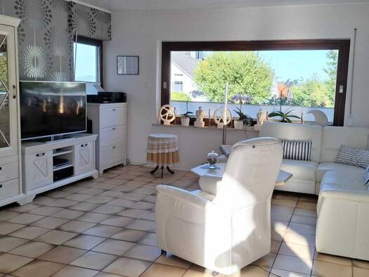 Mehrfamilienhaus zum Kauf 749.000 € 11 Zimmer 340 m² 845 m² Grundstück Braunfels 35619