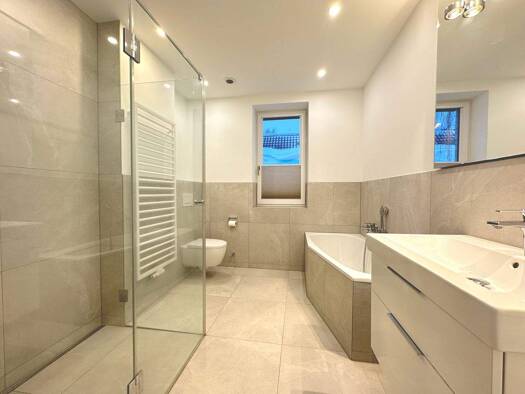 Wohnung zur Miete 2.097 € 2 Zimmer 67,8 m² frei ab sofort Albertiweg 7a Othmarschen Hamburg 22605