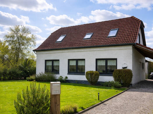 Einfamilienhaus zum Kauf 205.000 € 4 Zimmer 105 m² 917 m² Grundstück Steinberg 24972