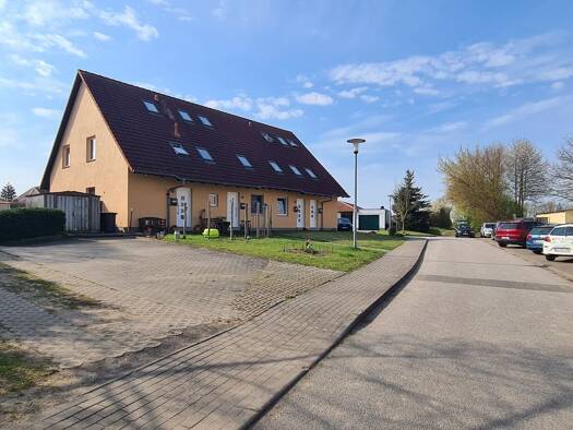 Mehrfamilienhaus zum Kauf provisionsfrei als Kapitalanlage geeignet 375.000 € 12 Zimmer 403,2 m² 730 m² Grundstück Jördenstorf Jördenstorf 17168