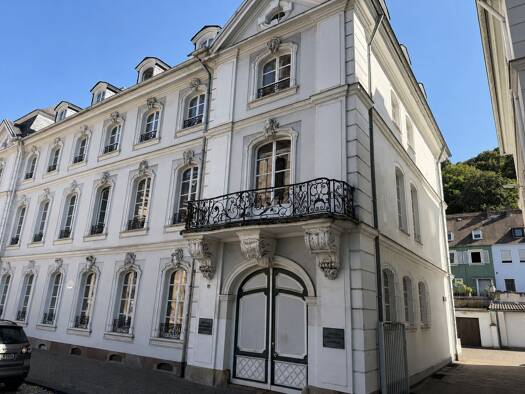 Wohnung zur Miete 1.300 € 3 Zimmer 110 m² Alt-Saarbrücken Mitte 66117