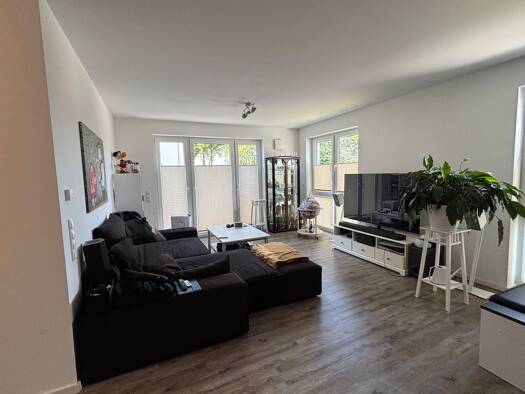 Wohnung zur Miete 1.080 € 3 Zimmer 82,9 m² Geschoss 1/2 frei ab 01.09.2026 Barmstedt 25355
