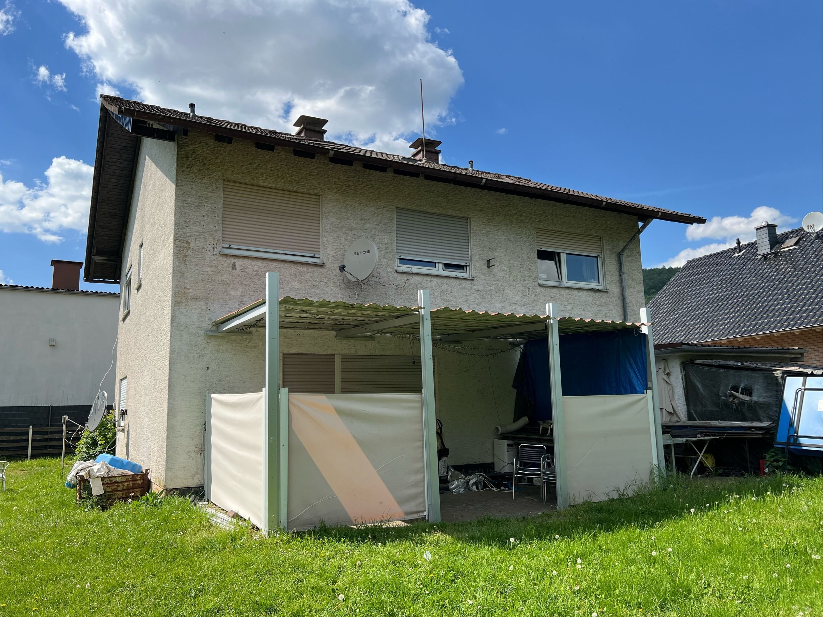 Einfamilienhaus zum Kauf 265.000 € 6 Zimmer 140 m²<br/>Wohnfläche 861 m²<br/>Grundstück Wächtersbach Wächtersbach 63607