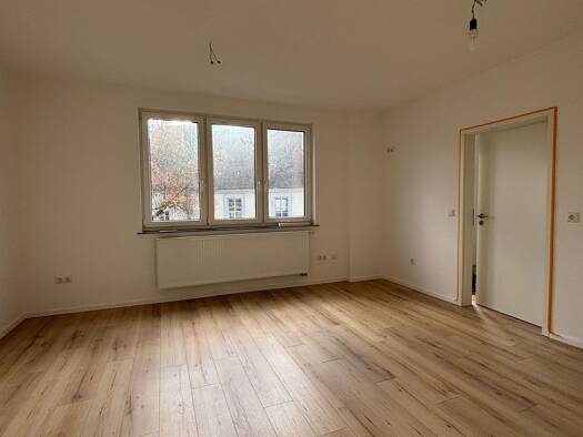 Wohnung zur Miete 335 € 2 Zimmer 33 m² Geschoss 2/3 frei ab sofort Brünnau Prichsenstadt 97357