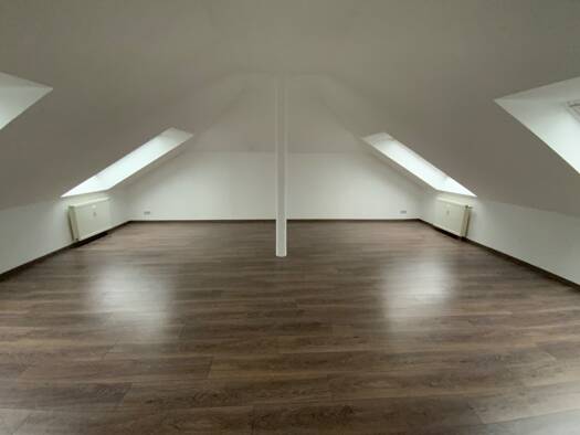 Wohnung zur Miete 364 € 2 Zimmer 62 m² 2. Geschoss Hauptstraße 43 Kändler Limbach-Oberfrohna 09212