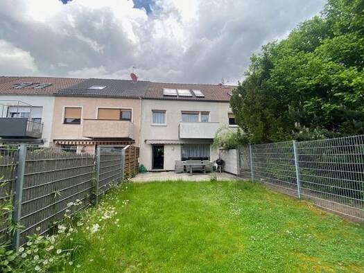 Reihenmittelhaus zum Kauf 495.000 € 5 Zimmer 120 m² 212 m² Grundstück Moorenbrunn Südöstliche Außenstadt 90475