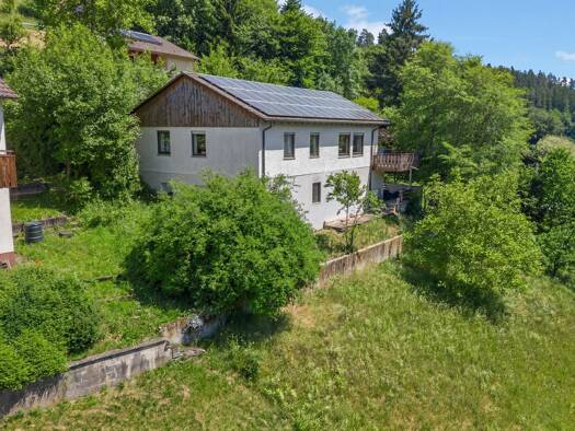 Einfamilienhaus zum Kauf 399.000 € 8 Zimmer 202,3 m² 496 m² Grundstück Berneck Altensteig 72213