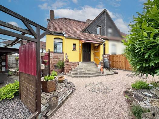 Doppelhaushälfte zum Kauf 210.000 € 6 Zimmer 136 m² 485 m² Grundstück Ahornstraße 12 Burbach Saarbrücken 66115