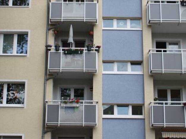 Wohnung zur Miete nur mit Wohnberechtigungsschein 465 € 3,5 Zimmer 75,4 m² 3. Geschoss Altenessen-Süd Stadtbezirk V 45326