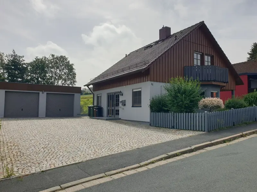 Einfamilienhaus zur Miete 1.600 € 4 Zimmer 111 m² 811 m² Grundstück frei ab 01.06.2026 Schneebergstraße 22 Oberkotzau 95145