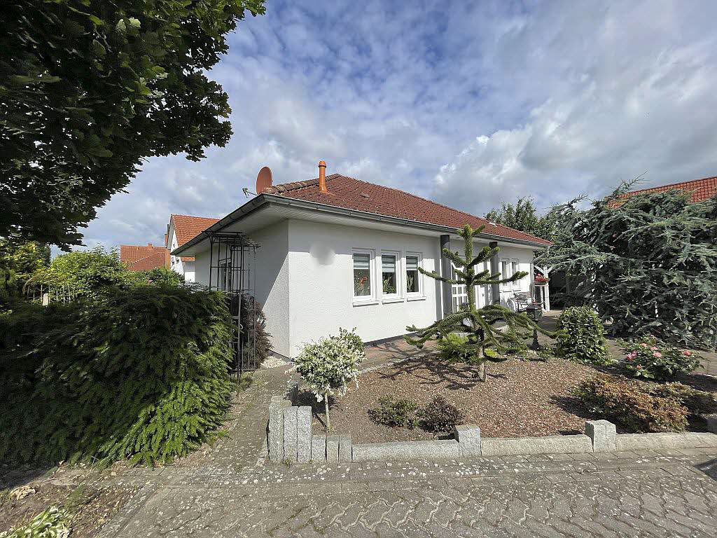 Einfamilienhaus zum Kauf 119.500 € 3 Zimmer 113,4 m²<br/>Wohnfläche 484 m²<br/>Grundstück Leteln / Aminghausen 1 Minden 32423