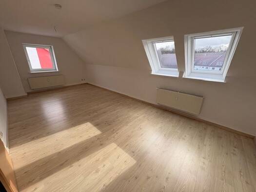 Wohnung zur Miete 312 € 2 Zimmer 52 m² 4. Geschoss frei ab sofort Oschatzer Straße Mahlis Wermsdorf 04779