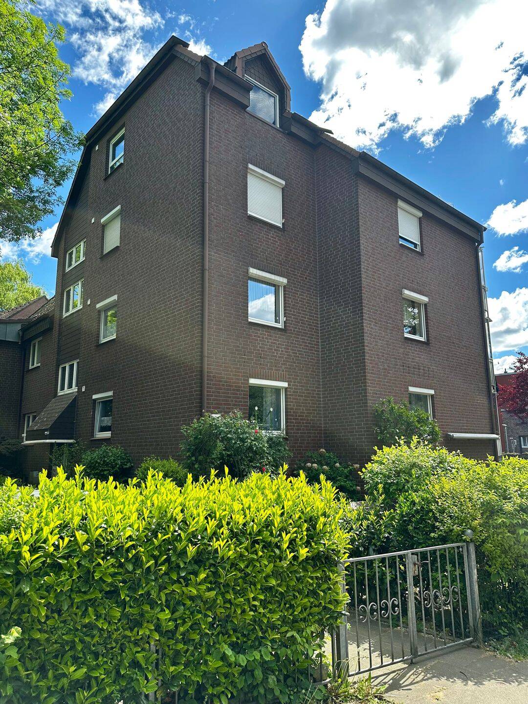 Property thumbnail 2