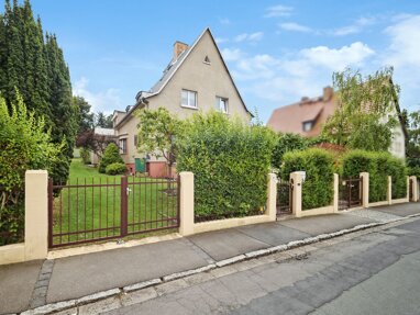 Villa zum Kauf 1.100.000 € 6 Zimmer 276,2 m² 1.400 m² Grundstück Südvorstadt-Ost (Lukasplatz) Dresden 01069