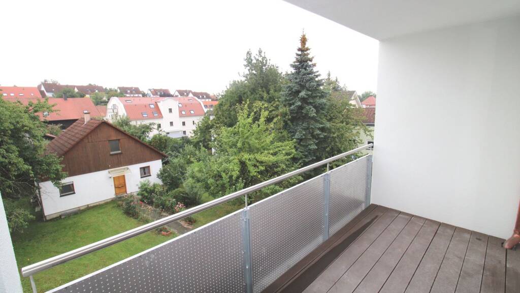 Wohnung zur Miete 1.090 € 3 Zimmer 95,1 m² 1. Geschoss frei ab sofort Marktplatz 42 Velden 84149