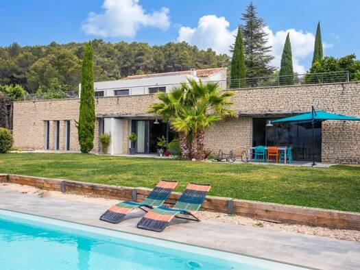 Haus zum Kauf 1.465.000 € 220 m² 3.300 m² Grundstück Secteur Sud Pernes-les-Fontaines 84210