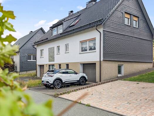 Mehrfamilienhaus zum Kauf 235.000 € 10 Zimmer 249,2 m² 611 m² Grundstück Banfe Bad Laasphe 57334