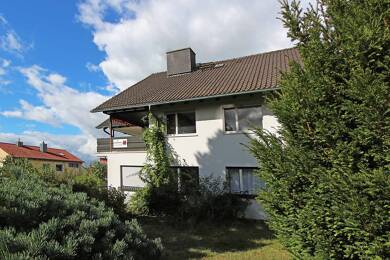 Mehrfamilienhaus zum Kauf 465.000 € 9 Zimmer 210 m² 753 m² Grundstück frei ab sofort Memmelsdorf Memmelsdorf 96117