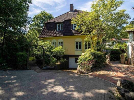 Einfamilienhaus zum Kauf 495.000 € 6,5 Zimmer 184 m² 1.335 m² Grundstück frei ab sofort Itzehoe 25524