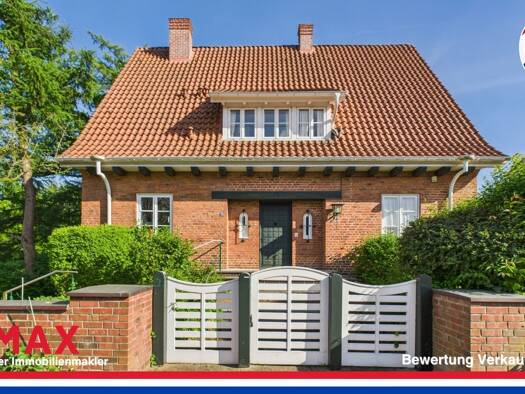 Villa zum Kauf 649.000 € 9 Zimmer 209,5 m² 1.688 m² Grundstück Neumünster / Brachenfeld 24536
