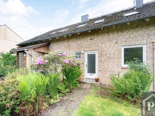 Mehrfamilienhaus zum Kauf provisionsfrei 440.000 € 8 Zimmer 189,6 m² 581 m² Grundstück Pries Kiel 24159