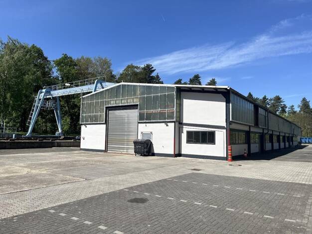Produktionshalle zum Kauf 3.000 m² Lagerfläche Niesky Niesky 02906
