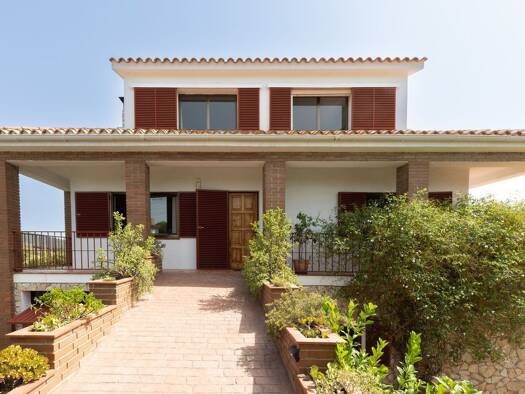 Einfamilienhaus zum Kauf provisionsfrei 640.000 € 8 Zimmer 1.554 m² Grundstück Arenys de Munt 08358