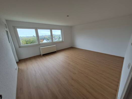 Wohnung zur Miete 694 € 3 Zimmer 76 m² Geschoss 4/5 frei ab 01.11.2026 Hasselstraße 104 Solingen-Mitte Solingen 42651
