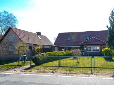 Haus zum Kauf 190.000 € 6 Zimmer 130 m² 1.186 m² Grundstück frei ab sofort Hermannshof Saal 18317