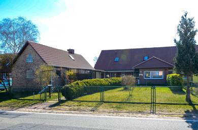 Haus zum Kauf 190.000 € 6 Zimmer 130 m² 1.186 m² Grundstück frei ab sofort Hermannshof Saal 18317